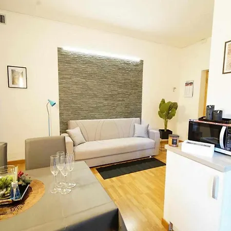 Destiny 4 Borgo Venezia Apartment