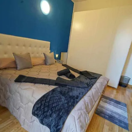 Destiny 4 Borgo Venezia Apartment